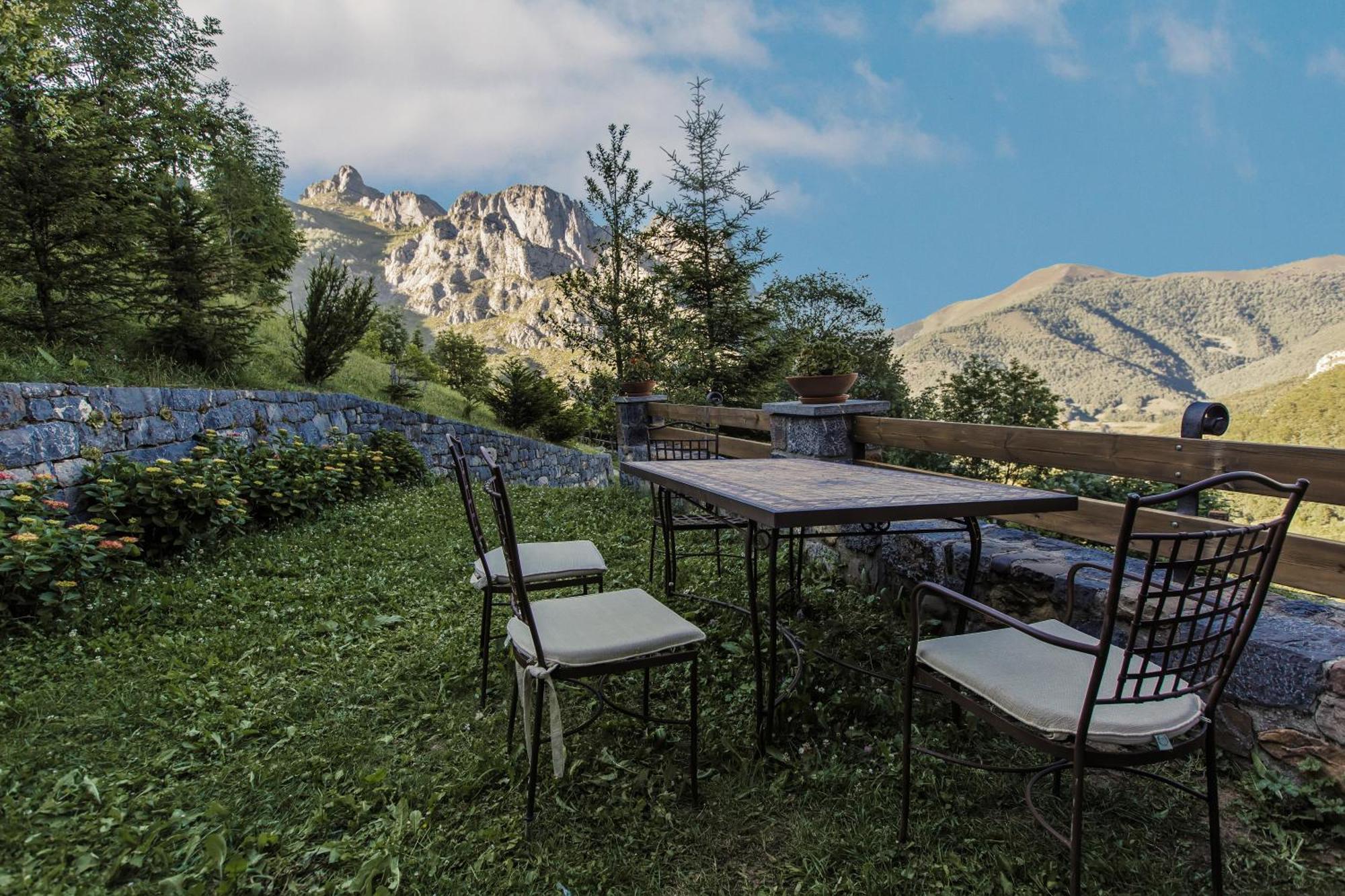 La Posada De Cucayo Добрес Экстерьер фото
