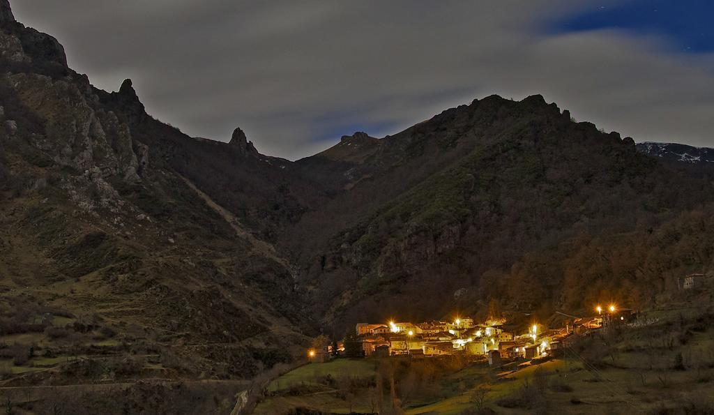 La Posada De Cucayo Добрес Экстерьер фото